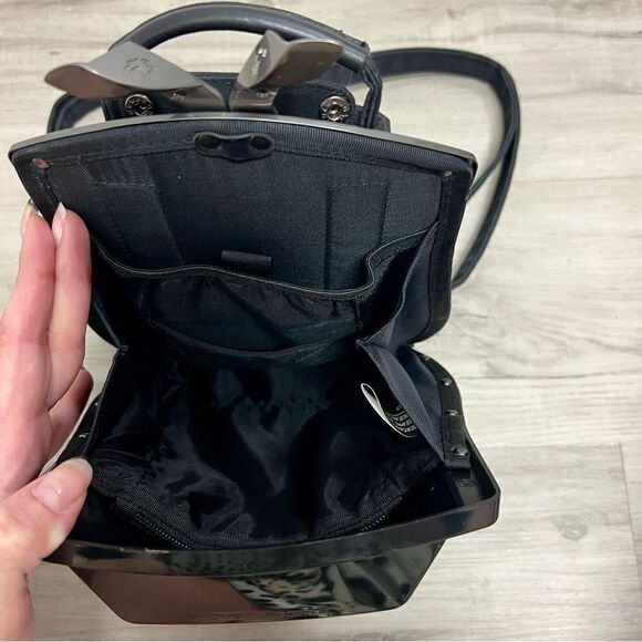 Vintage NWOT Boblebe-e nightmare before Christmas hard shell mini backpack - Picture 12 of 15